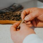 Покупка наркотиков и их употребление